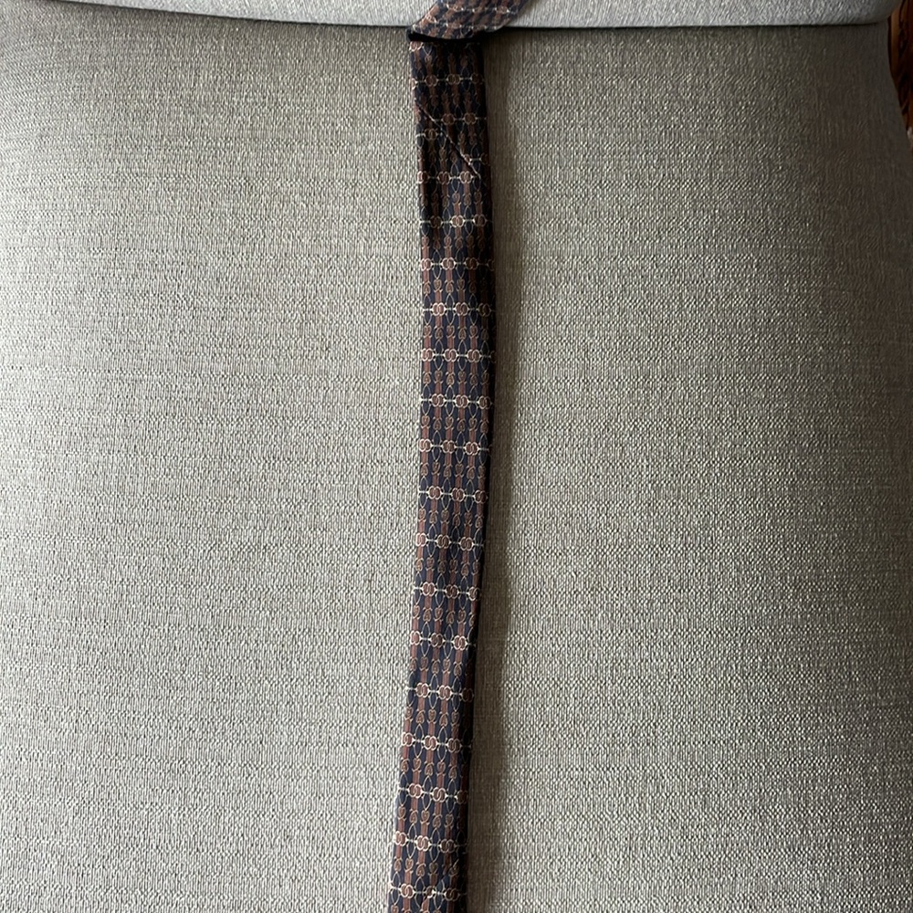 Celine | Vintage Chain Print Interlocking Multicolored Silk Tie - Picture 12 of 16